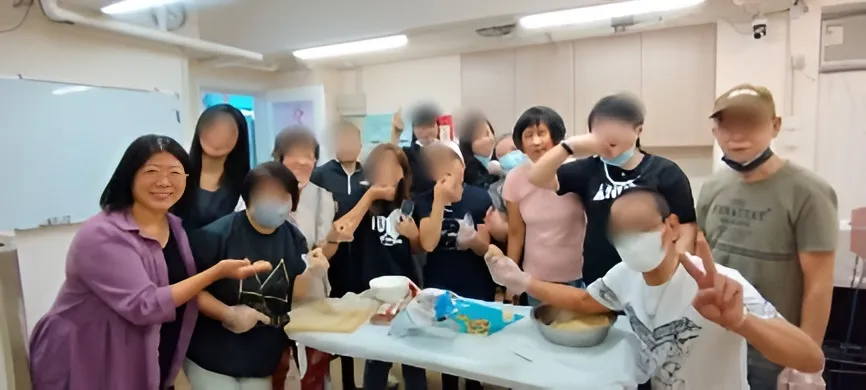 興趣小組——弟兄姊妹一同製作曲奇
